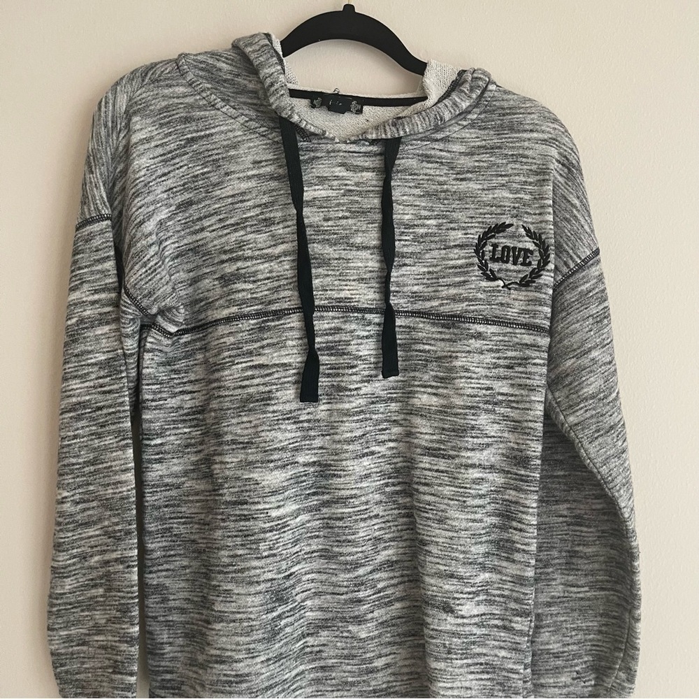 Iris Love Hoodie. Size M.